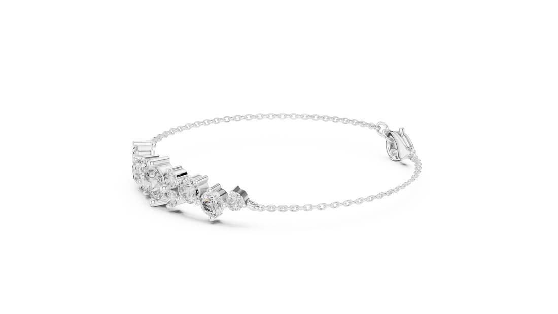 Minimal link bracelet, like fine luxury stores