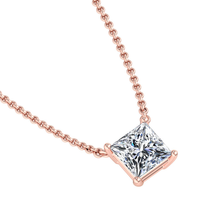 Gold Chain Pendant with Diamond