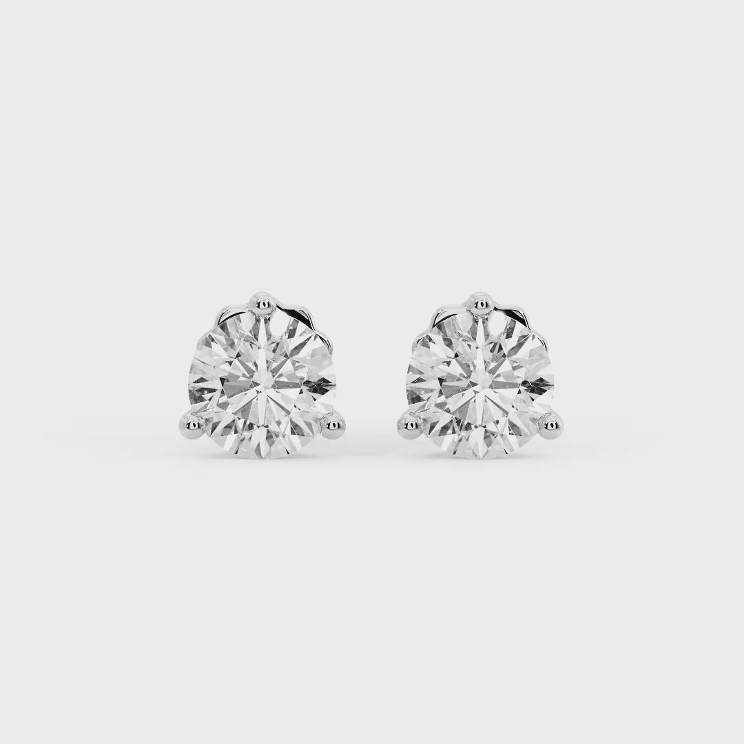 Round Cut Diamond Stud Earrings